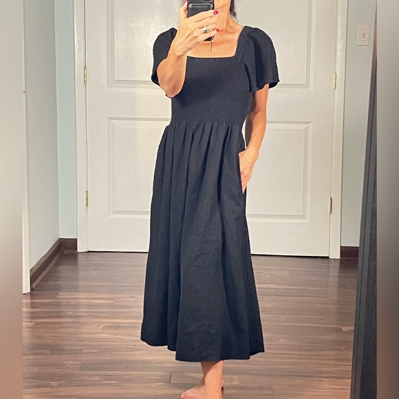 Madewell Dresses & Skirts - Madewell  black Puff-Sleeve Midi Dress